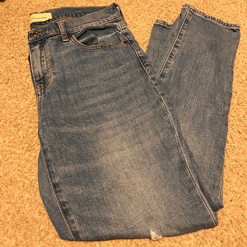 Gap Best Girlfriend jeans size 4/27